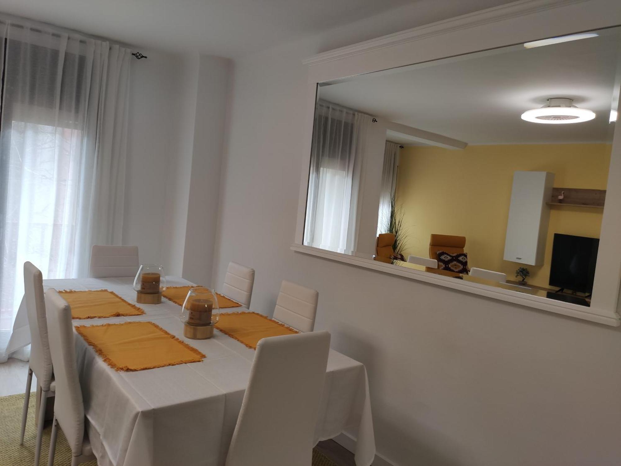 Apartamento Confort II Ла-Сеу-д'Уржель Екстер'єр фото